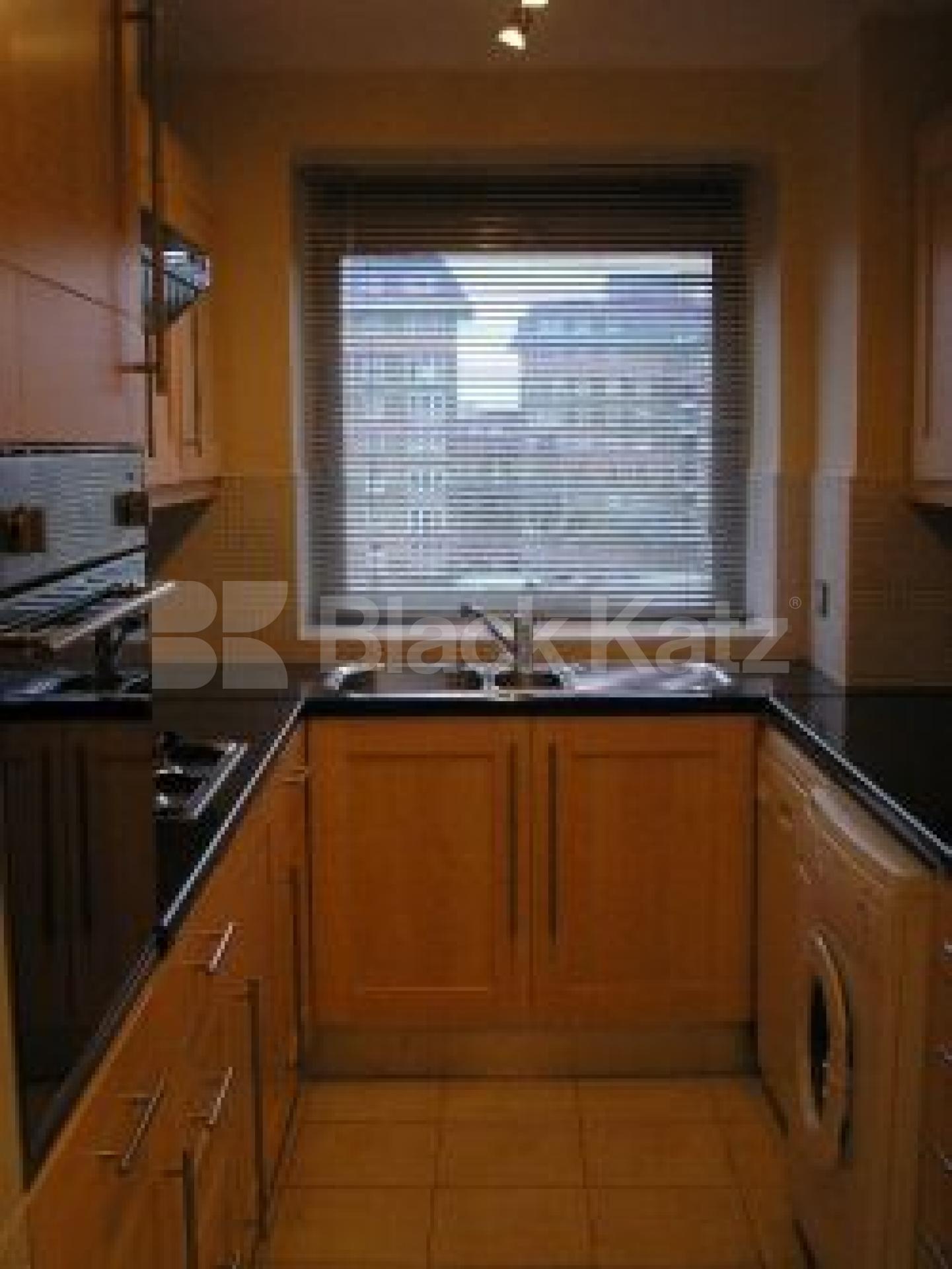 			MUST BE SEEN!, 3 Bedroom, 1 bath, 1 reception Flat			 Boundary Road, ST JOHNS WOOD NW8 NW8